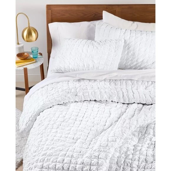 Arch Studio Seersucker 2-Pc Twin XL Comforter Set White MSRP $160 - Picture 1 of 4
